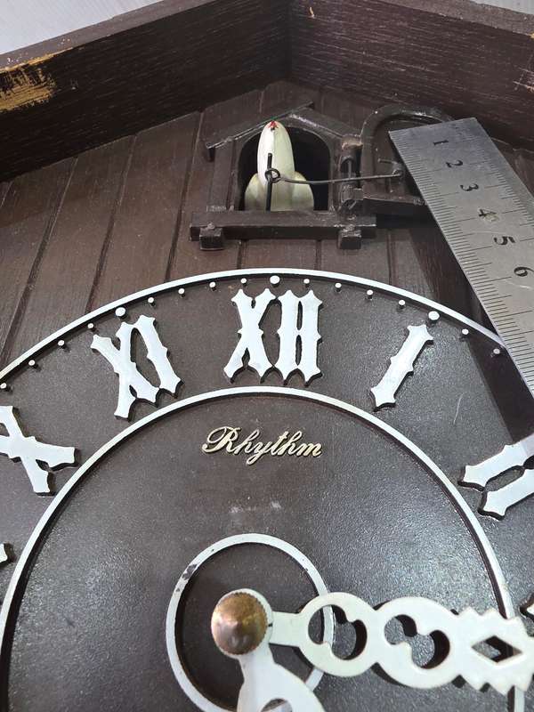 LARGE WOODEN CUCKOO CLOCK