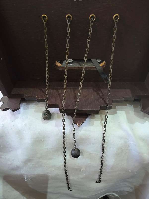 LARGE WOODEN CUCKOO CLOCK