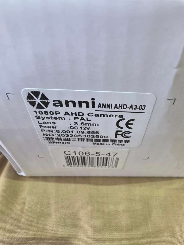 2 x AHD COLOR CAMERAS