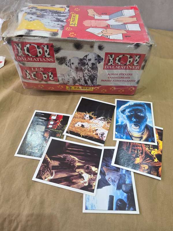 BOX OF 100 PACKETS 101 DALMATIAN COLLECTIVE PANINK STICKERS (600 STICKERS)