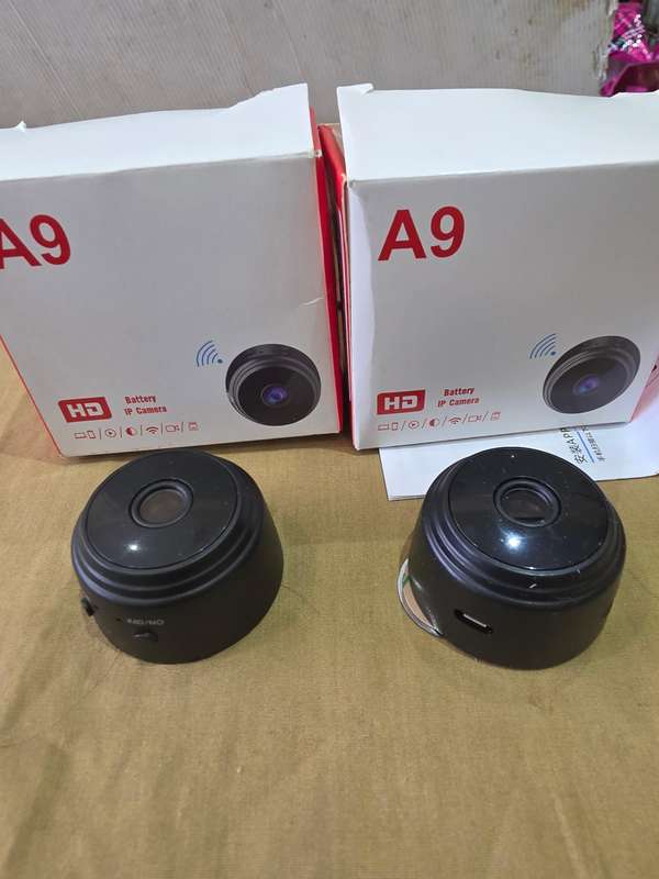 SET OF TWO A9 BATTERY IP CAMERAS
