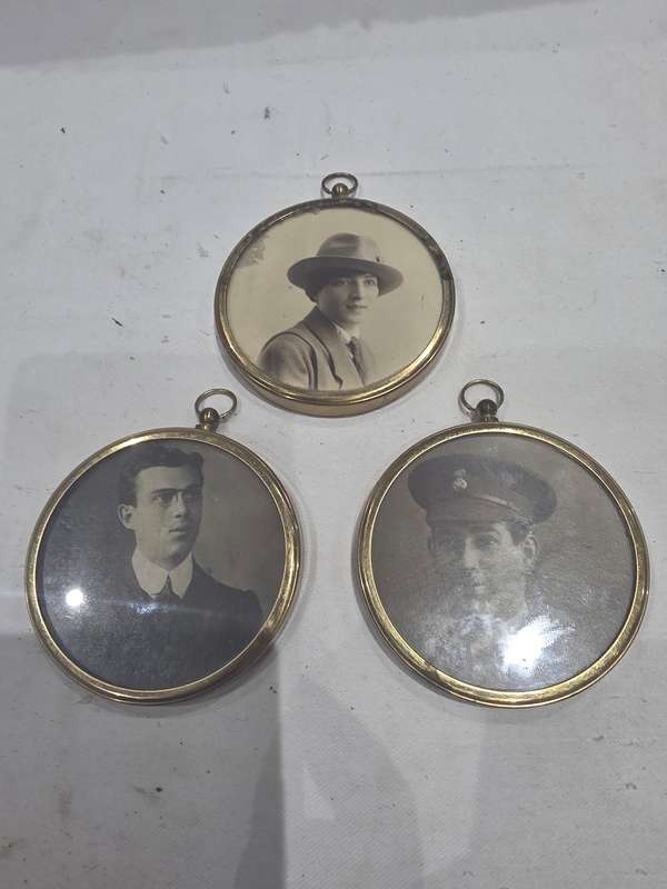 3 PIECE VINTAGE LOCKETS