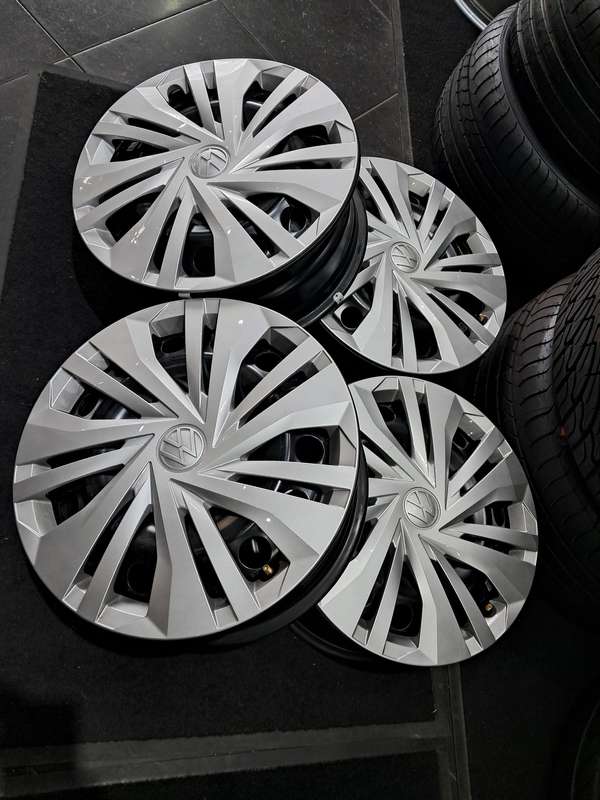 VW POLO 16INCH STEEL RIMS WITH WHEELCAP ORIGINAL