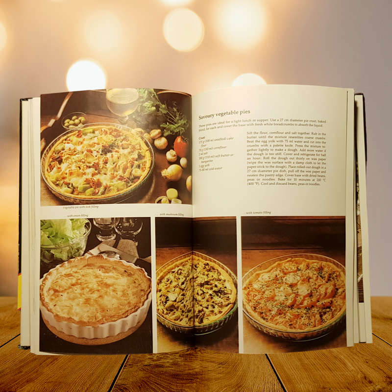 Huisgenoot Winning Recipes 1 by Annette Human Hardcover Cookbook
