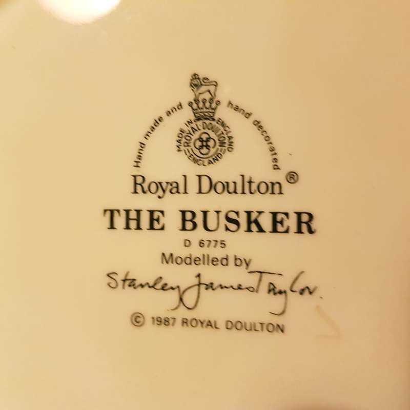 Royal Doulton Large Character Jug The Busker D6775  Vintage Musician Jug  1987