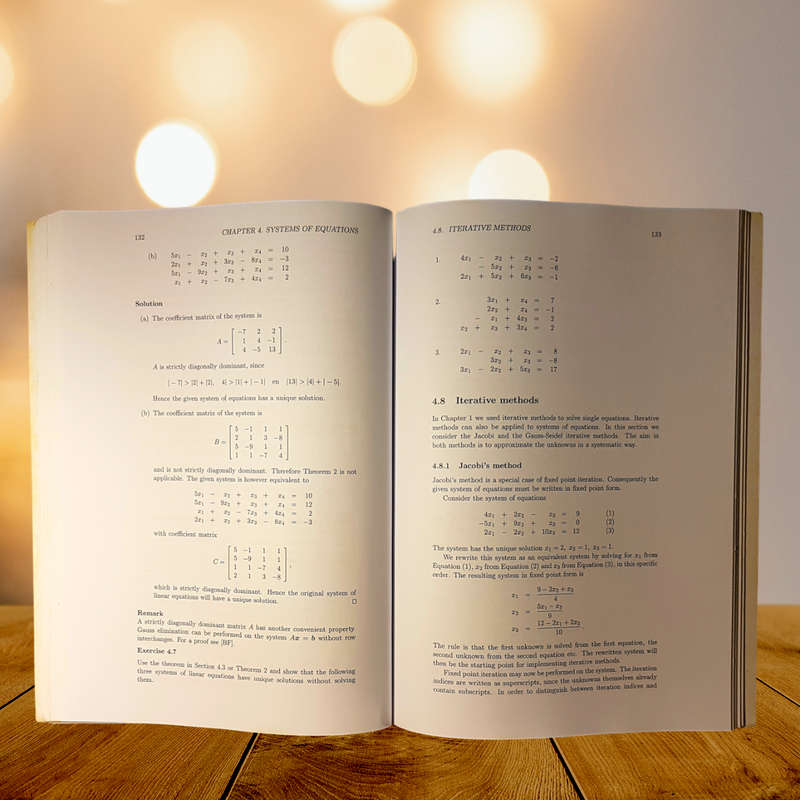 An Introduction to Numerical Analysis 7th Edition Paperback Very Good Condition