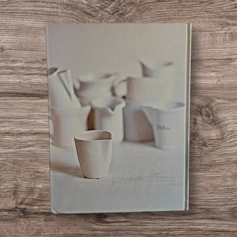 Hardcover Book The Complete Book of Modern Classics by The Australian Woman's Weekly
