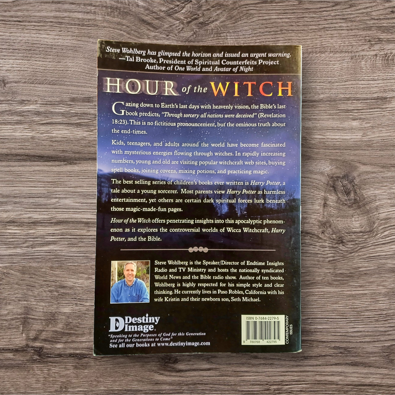 Softcover Book Hour of the Witch by Steve Wohlberg