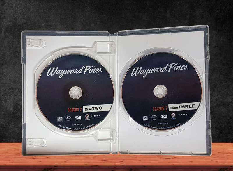 DVD Boxset x 2 - Wayward Pines - Complete - 6 Discs - Season 1 - 2