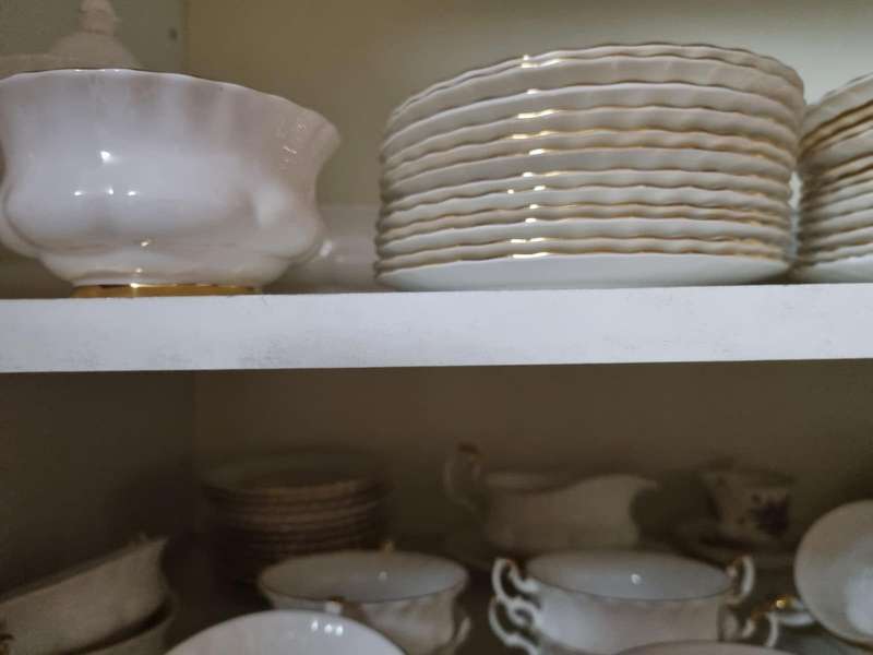 Royal Albert 120 piece with gold cutley set