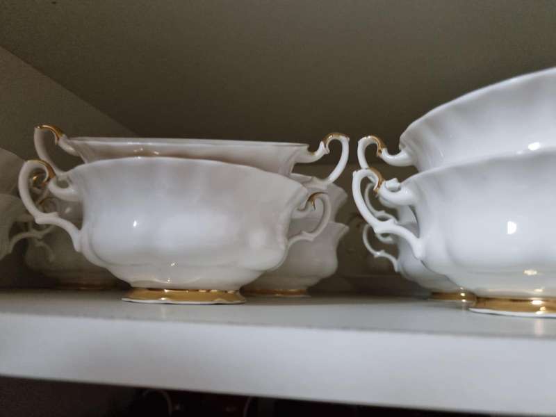 Royal Albert 120 piece with gold cutley set