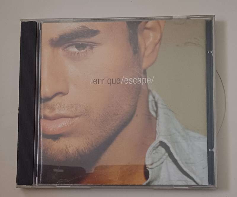 ENRIQUE IGLESIAS - ESCAPE