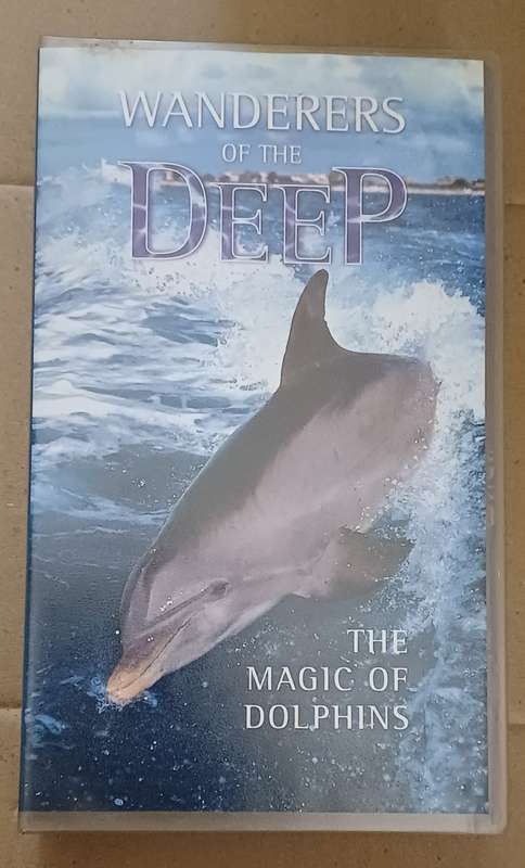 WANDERERS OF THE DEEP - THE MAGIC OF DOLPHINS