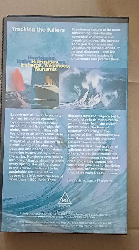 READER'S DIGEST - NATURE'S RAGE HURRICANES, ICEBERGS , VOLCANOES , TSUNAMIS