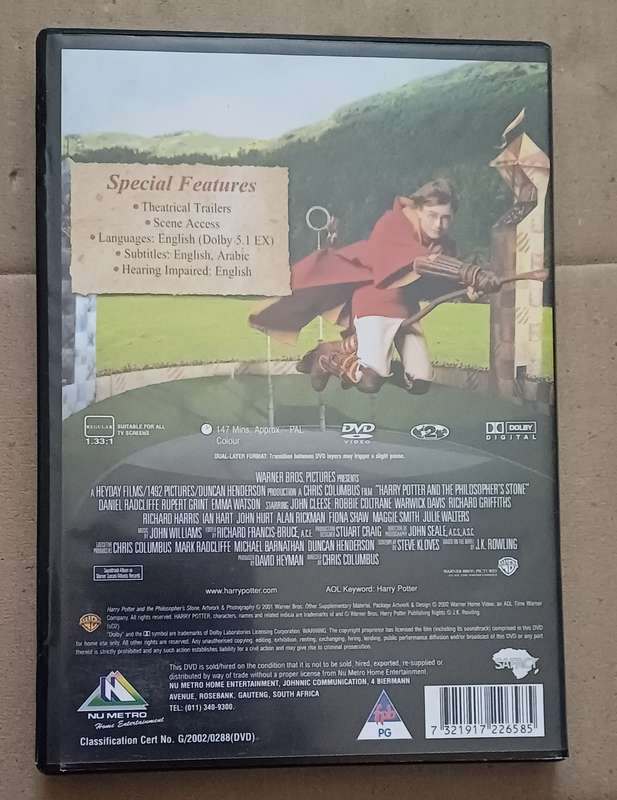 HARRY POTTER - AND THE PHOLOSOPHER'S STONE