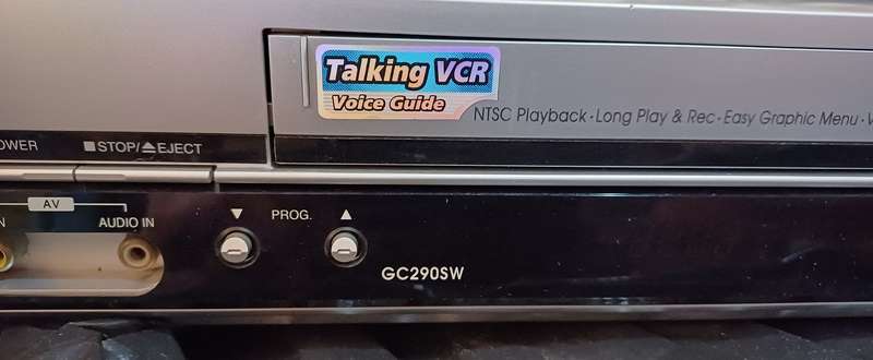 LG VIDEO CASSETTE RECORDER VCR ( MODEL NO: GC290SW TALKING VCR )