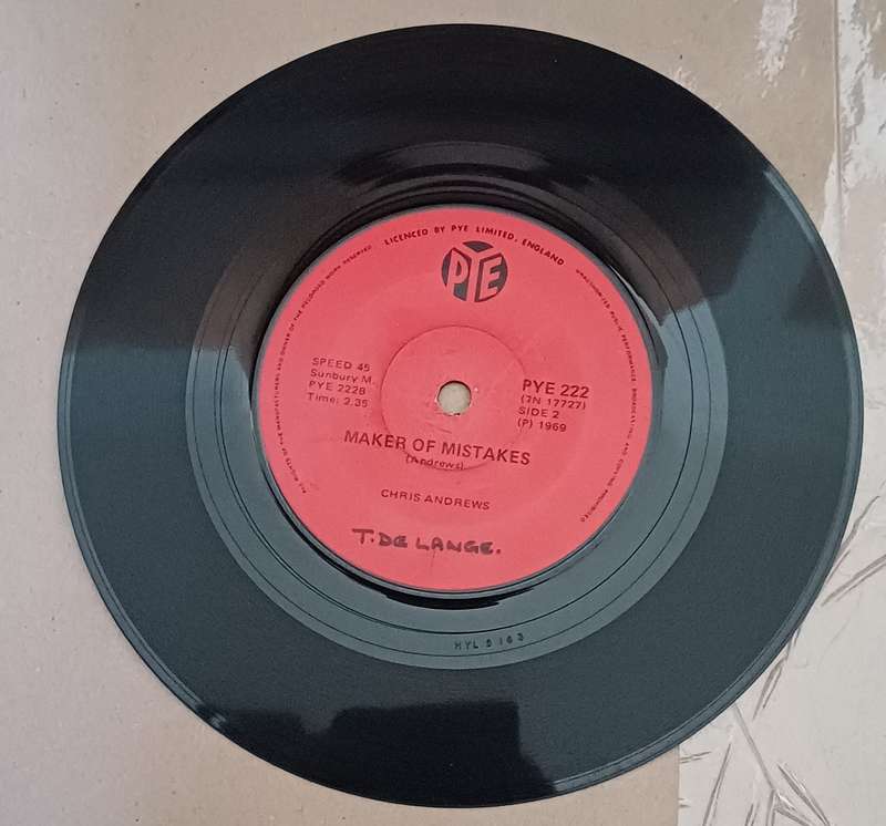 CHRIS ANDREWS - PRETTY BELINDA
