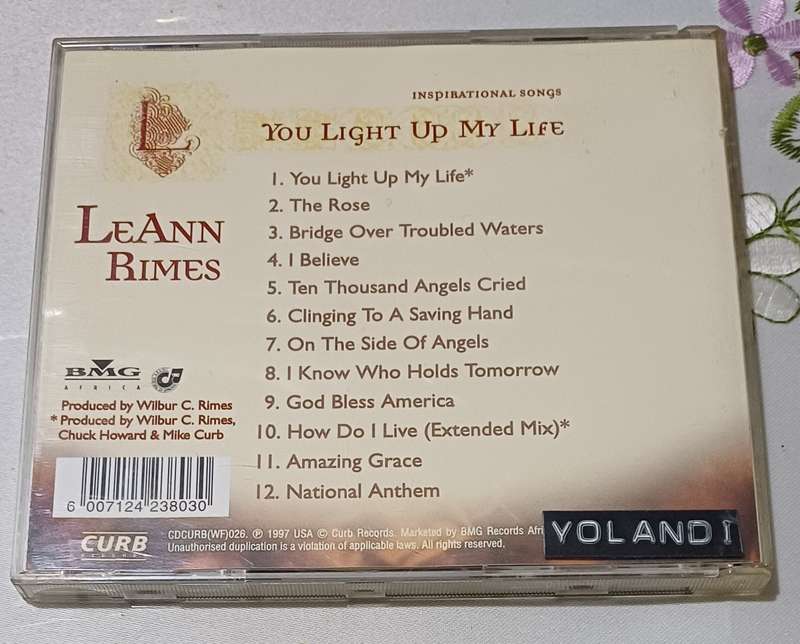 LEANN RIMES - YOU LIGHT UP MY LIFE