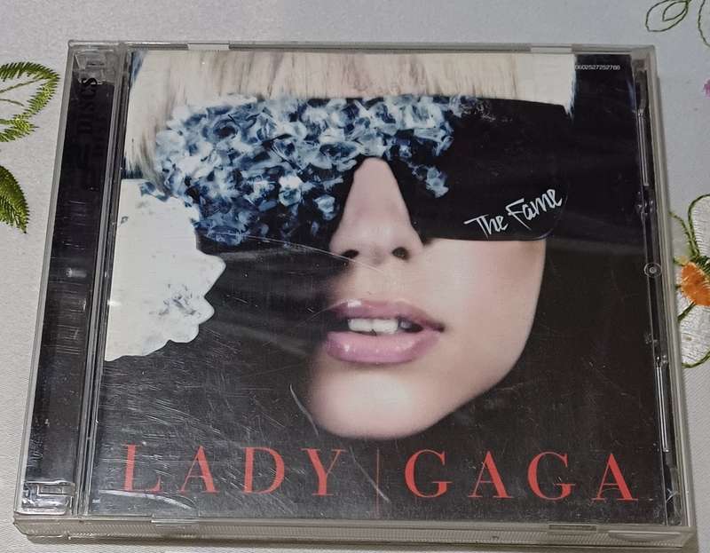 LADY GAGA - THE FAME