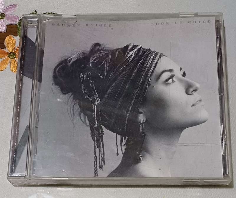LAUREN DAIGLE - LOOK UP CHILD