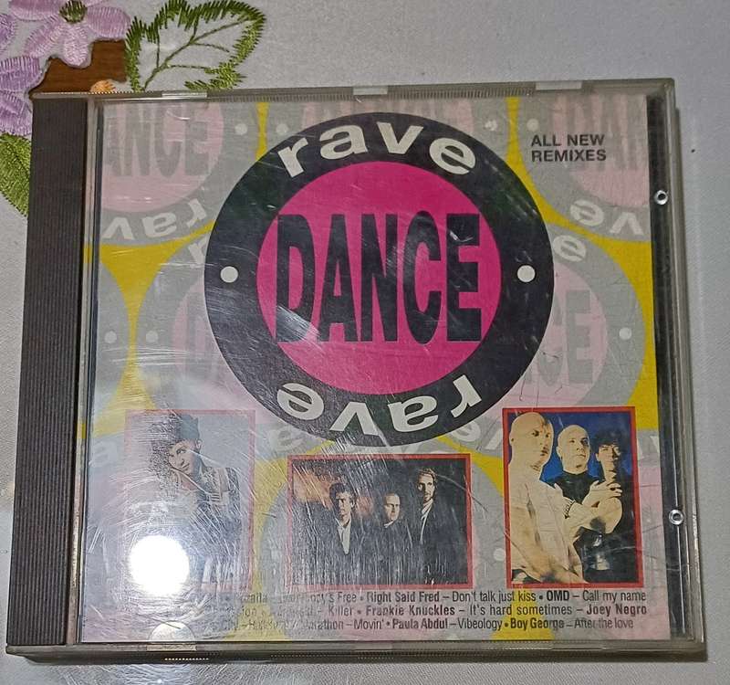 RAVE DANCE