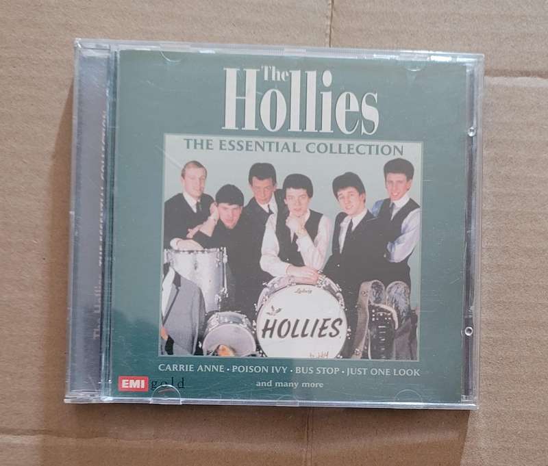 THE HOLLIES - THE ESSENTIAL COLLECTION