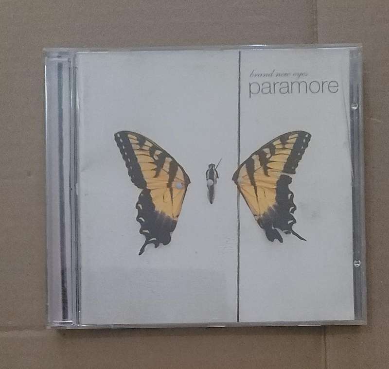 PARAMORE - BRAND NEW EYES