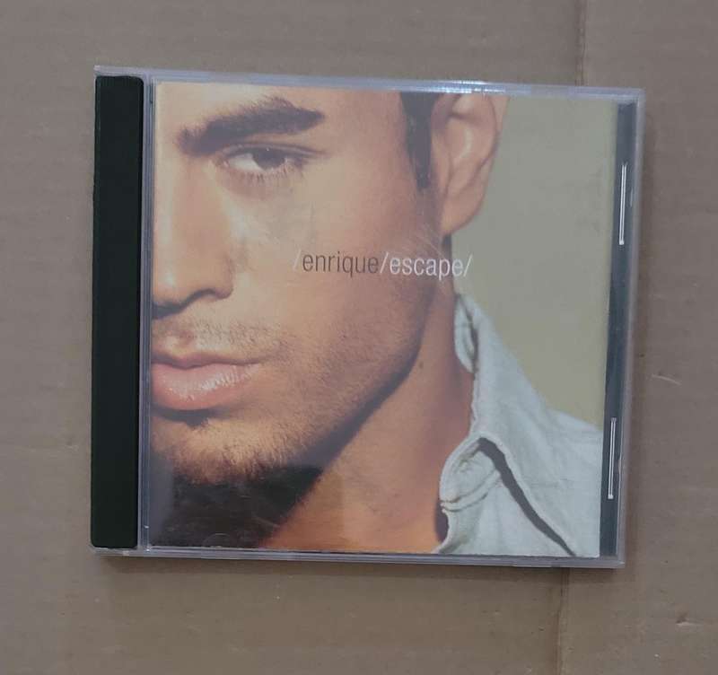 ENRIQUE IGLESIAS - ESCAPE