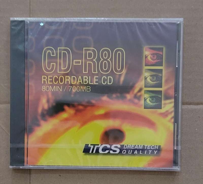 TCS DREAM TECH QUALITY CD-R80 RECORDABLE CD 700MB