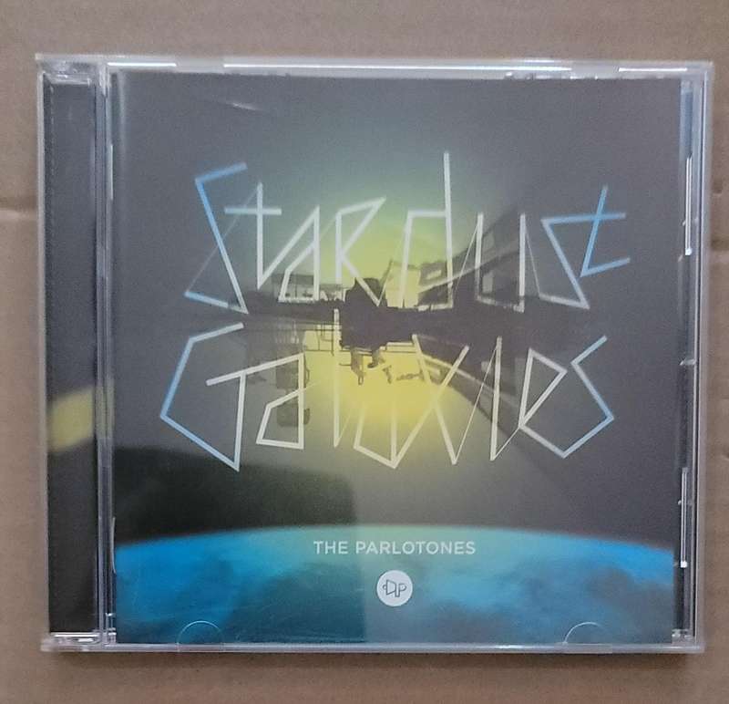 THE PARLOTONES - STARDUST GALAXIES