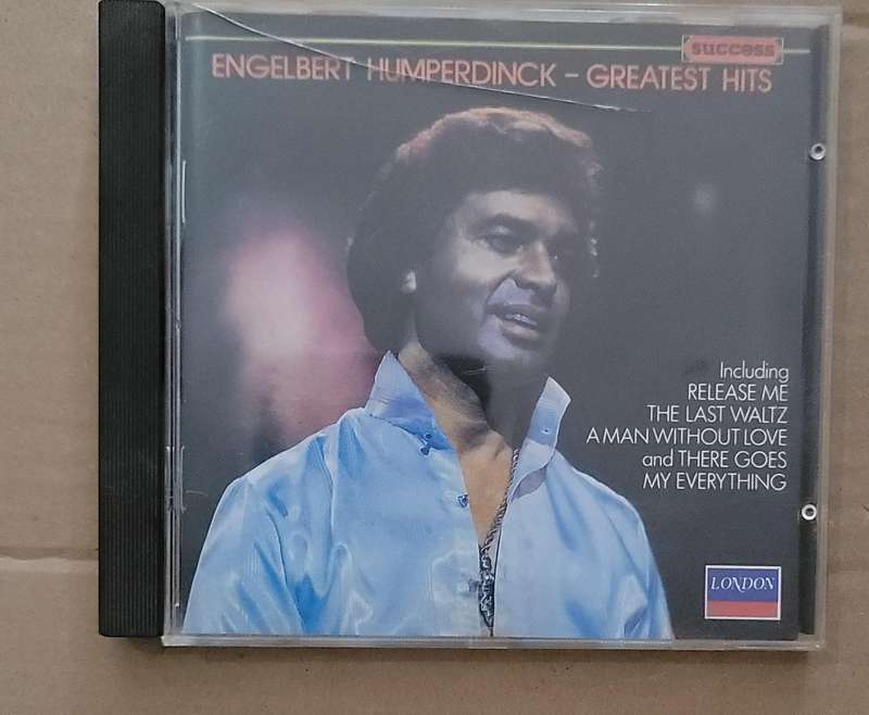 ENGELBERT HUMPERDINCK - GREATEST HITS