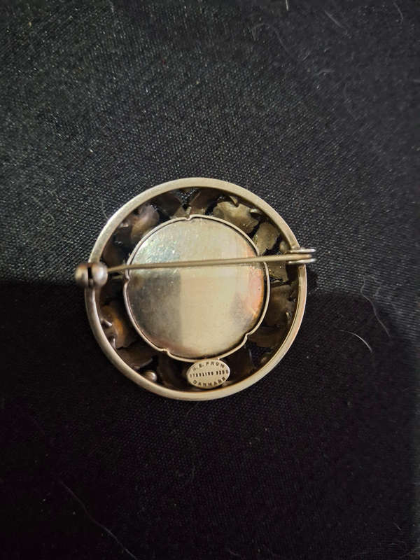 Sterling Silver Amber brooch
