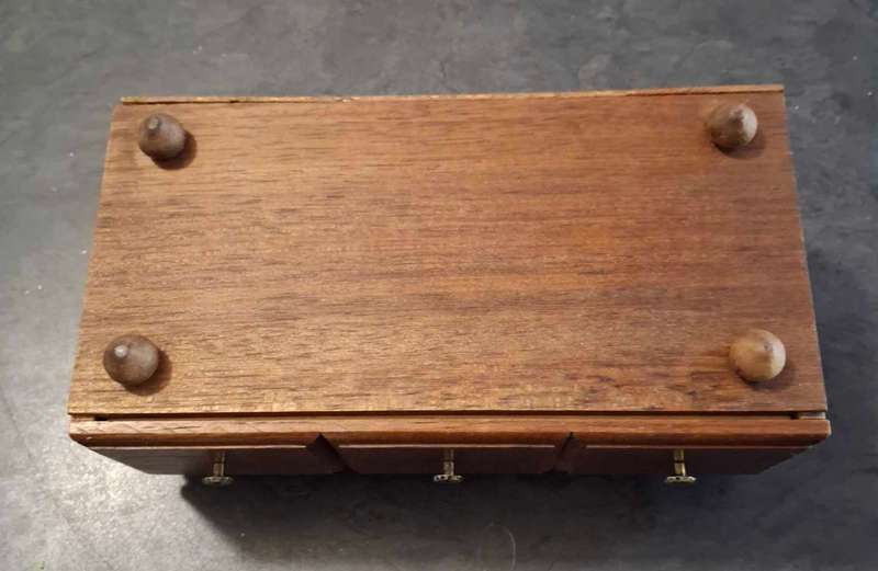 Vintage Bobbin Sewing Box