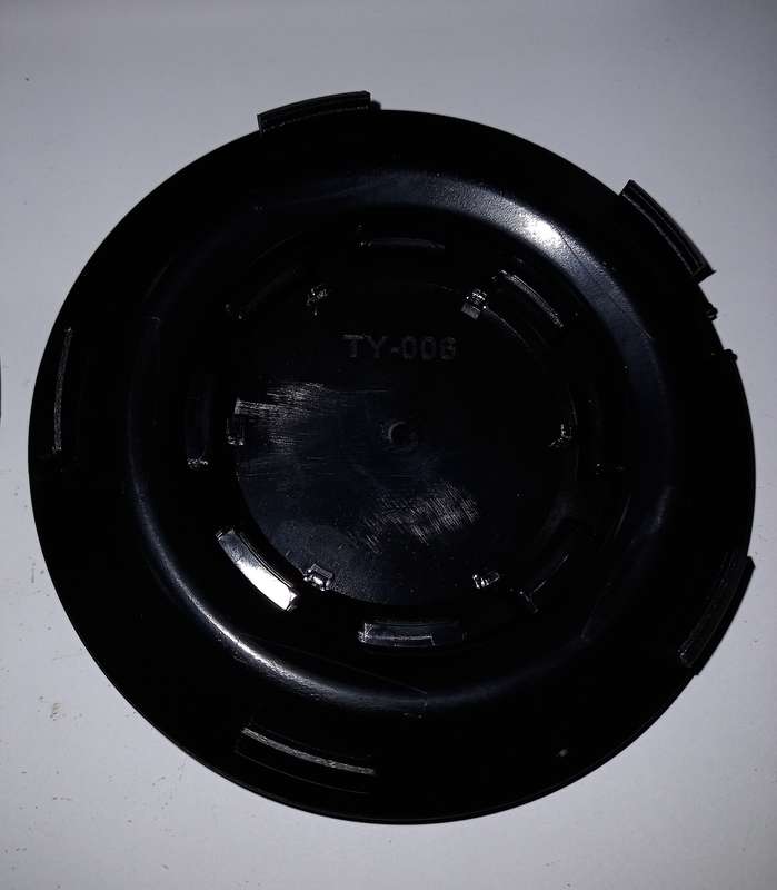 Mercedes center caps