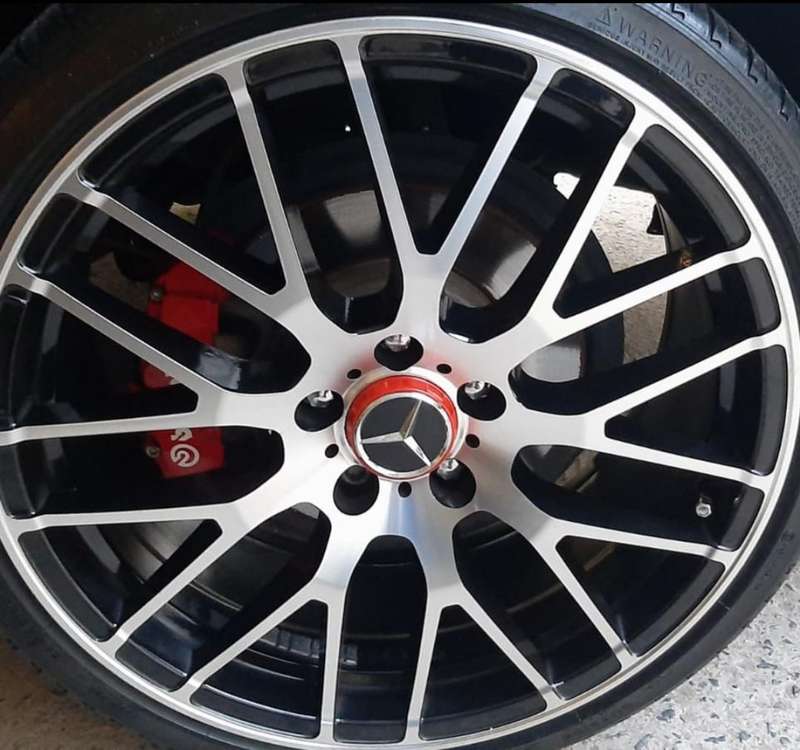 Mercedes center caps