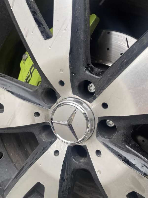 Mercedes center caps