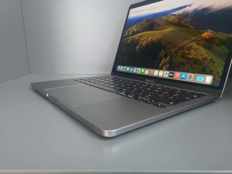 Apple MacBook Pro M2  - 2022