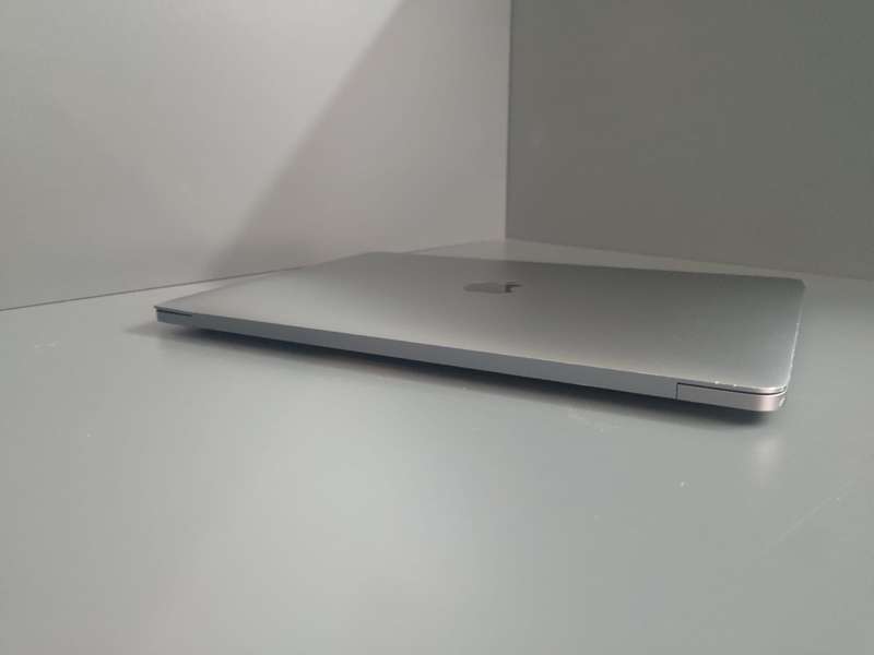 Apple MacBook Pro M2  - 2022