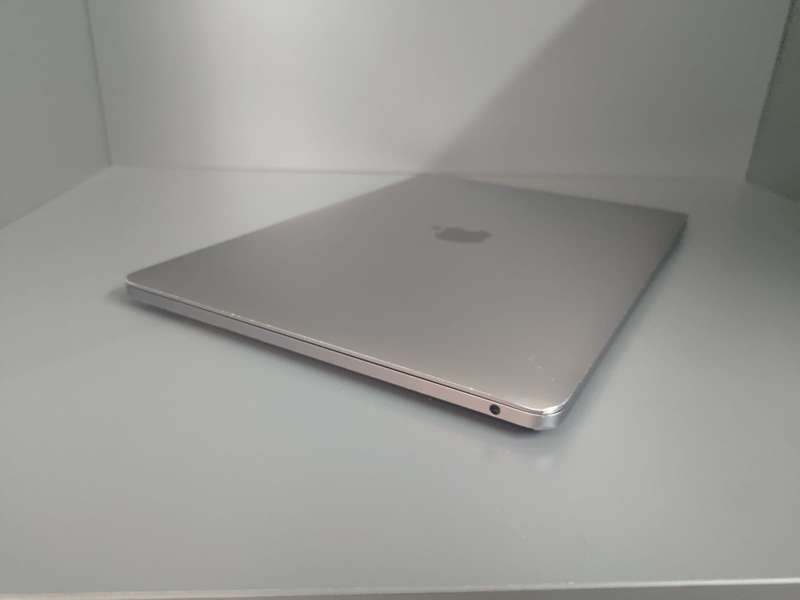 Apple MacBook Pro M2  - 2022