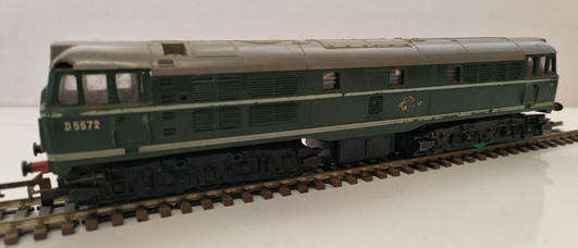 Tri-ang Class 31 Diesel Loco R.357 - Co-Co (Green)) (Lot 537)