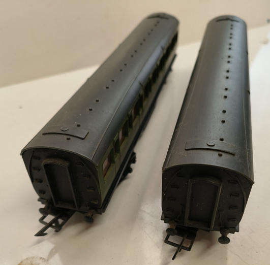 Grafar Vintage Matched set SR Suburban Coaches (Lot 535)