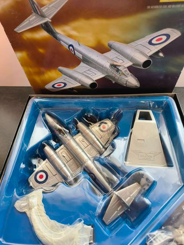 Corgi Aviation Archive - Gloster Meteor F.Mk.8