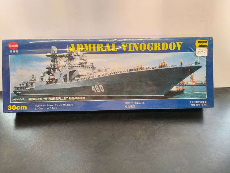 Kitech Admiral Vinogrdov (Motor Driven Model Kit)
