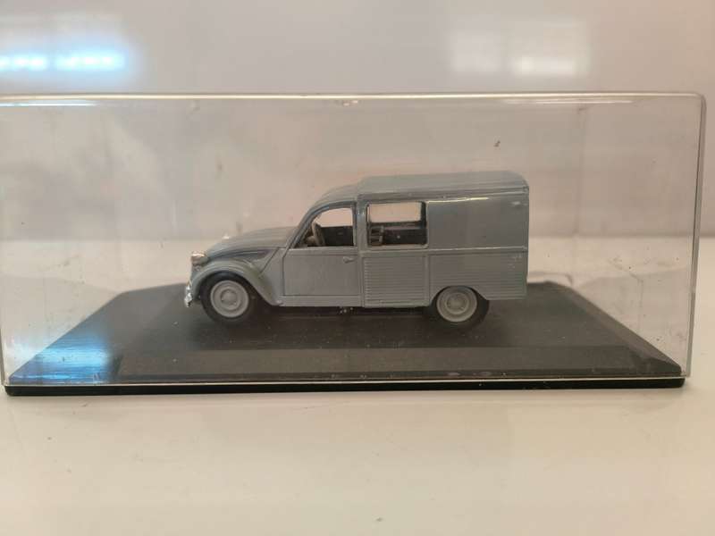 Citroen 3CV (Grey) (Lot 342)