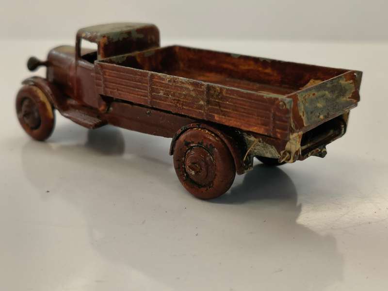 Dinky Toys - #25e Tipper Truck (Lot 01-2)