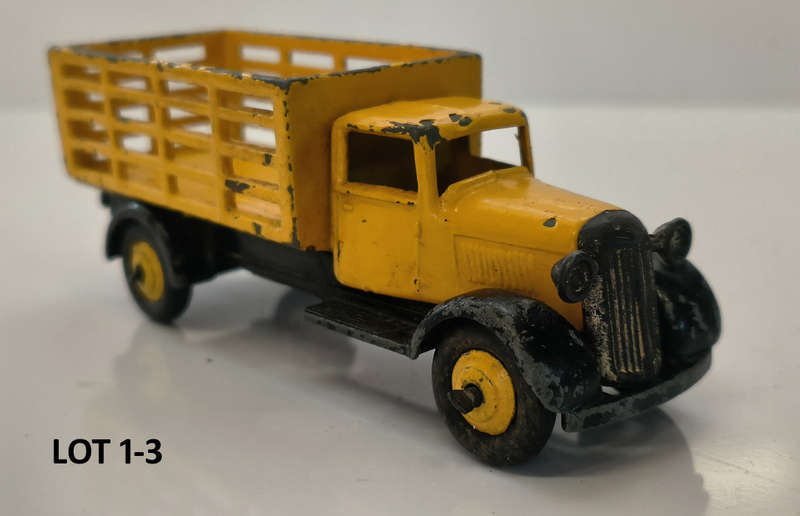 Dinky Toys - #25f Cattle Farm Truck (Lot 01-3)