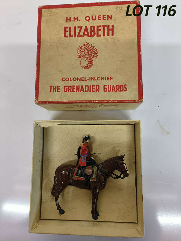 Britains #2065: H.M.Queen Elizabeth CIC Figure "Grenadier Guards" MIB