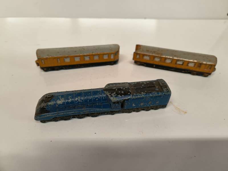 Dinky Toys - #798 - A4 Express Train (Lot 117)