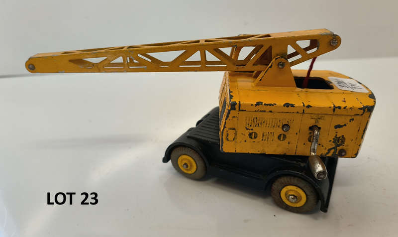 Dinky Toys - #571 Coles Mobile Crane (Lot 23)