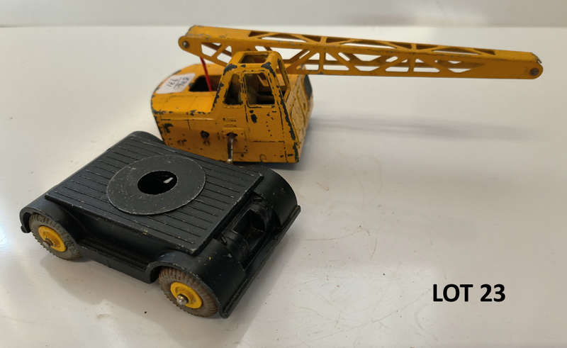 Dinky Toys - #571 Coles Mobile Crane (Lot 23)